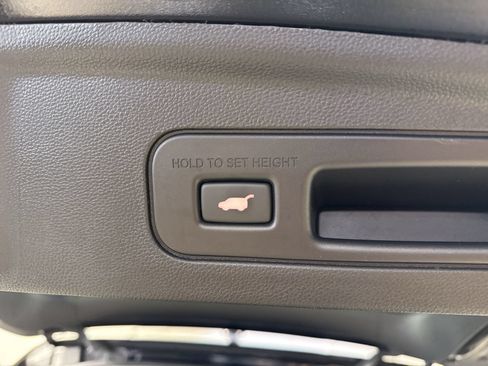 Certified 2025 Acura MDX SH-AWD image 36