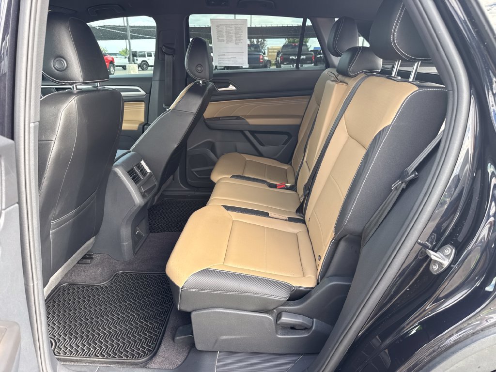 Used 2022 Volkswagen Atlas Cross Sport SE FWD image 24