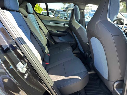 New 2025 Volvo EX30 Plus w/ Protection Package Premier image 12