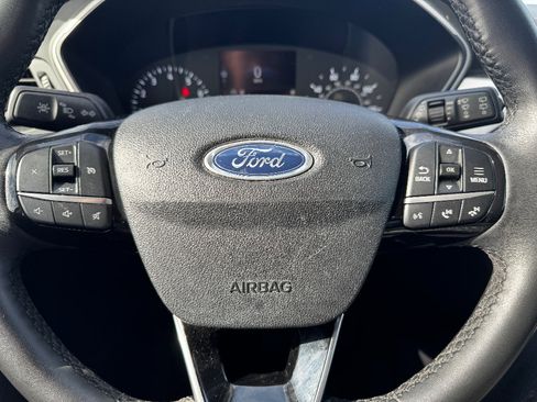 Used 2022 Ford Escape SE w/ Cold Weather Package image 25