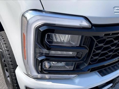 Certified 2025 Ford F250 Lariat w/ Lariat Ultimate Package AWD/4WD image 30