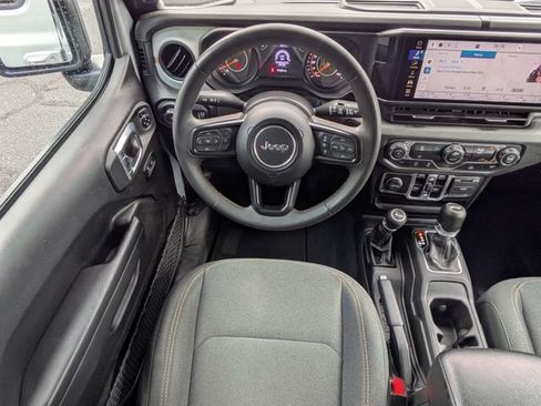 Used 2024 Jeep Wrangler Unlimited Sport AWD/4WD image 18