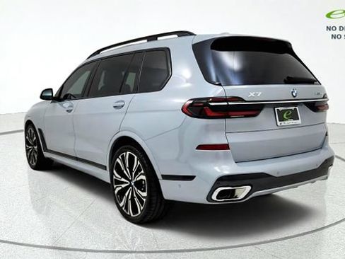 Used 2024 BMW X7 xDrive40i w/ M Sport Package AWD/4WD image 7