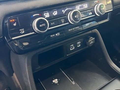 Used 2024 Honda Pilot Touring image 25