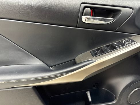 Used 2016 Lexus IS 200t RWD image 35