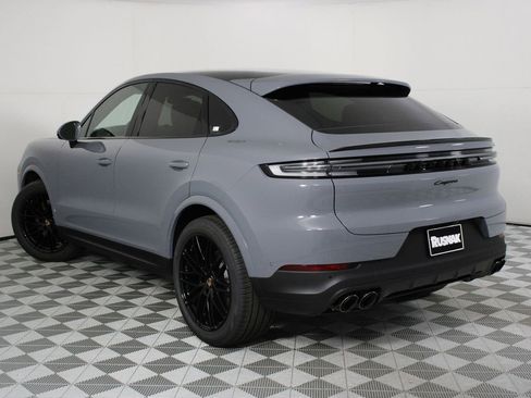 New 2026 Porsche Cayenne Coupe image 3
