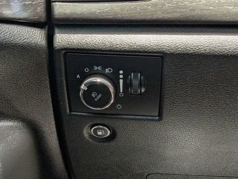Used 2018 Jeep Grand Cherokee Laredo AWD/4WD image 21