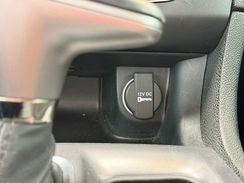 Used 2019 Dodge Charger Scat Pack RWD image 30