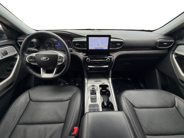 Used 2021 Ford Explorer Limited w/ Equipment Group 301A RWD image 12