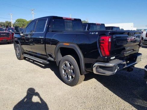 New 2025 GMC Sierra 2500 SLT w/ SLT Premium Package image 3