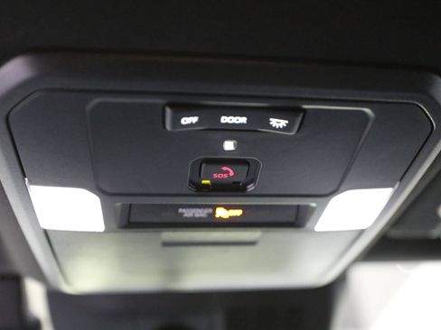 Used 2024 Toyota Tacoma TRD Sport image 25