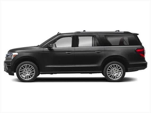 Used 2024 Ford Expedition Max Limited AWD/4WD image 3