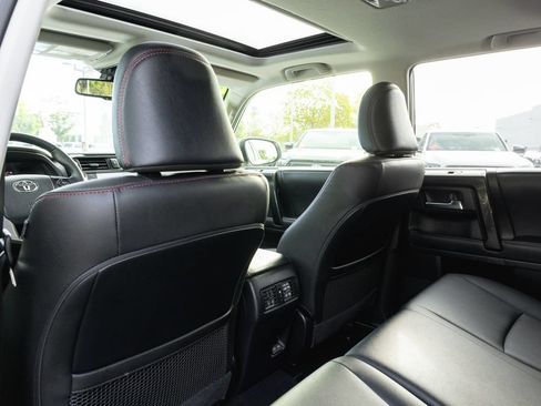Certified 2024 Toyota 4Runner TRD Off-Road Premium w/ Moonroof Package AWD/4WD image 26