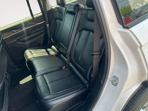 Used 2023 Jeep Grand Cherokee Limited w/ Luxury Tech Group II image 11