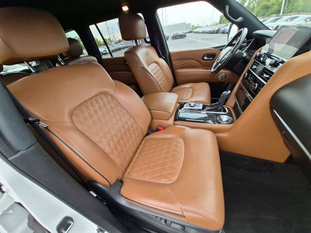 Used 2022 INFINITI QX80 Sensory w/ All-Season Package AWD/4WD image 33