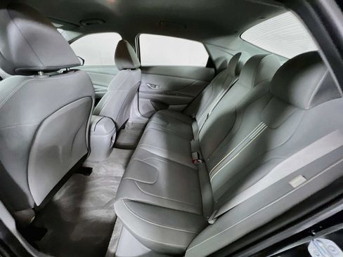 Certified 2025 Hyundai Elantra Sport FWD image 24