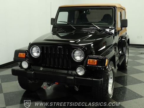 Used 2000 Jeep Wrangler Sahara AWD/4WD image 17