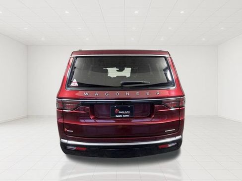 Certified 2024 Jeep Wagoneer Series III AWD/4WD image 5