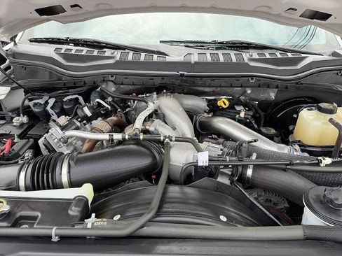 Used 2020 Ford F350 Platinum AWD/4WD image 17