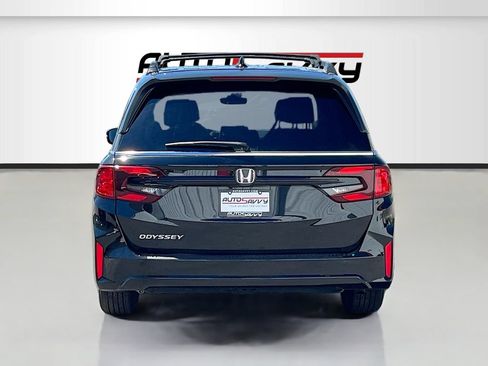 Used 2026 Honda Odyssey EX-L image 6