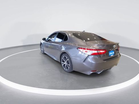 Certified 2020 Toyota Camry SE w/ Convenience Package FWD image 6