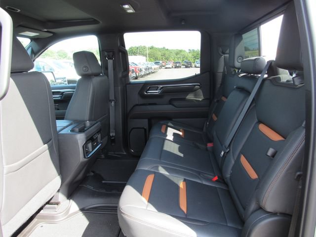 Certified 2023 GMC Sierra 1500 AT4 w/ AT4 Premium Package AWD/4WD image 31