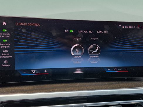 Certified 2024 BMW 330i Sedan w/ M Sport Package RWD image 30