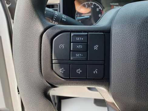 New 2025 Ford F350 XLT AWD/4WD image 17