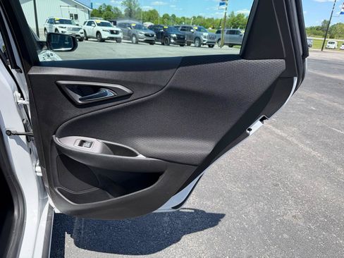 Used 2023 Chevrolet Malibu LS FWD image 17