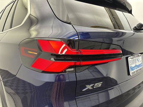 New 2026 BMW X5 xDrive40i AWD/4WD image 19