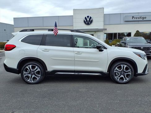 Certified 2024 Subaru Ascent Limited w/ Technology Package image 2