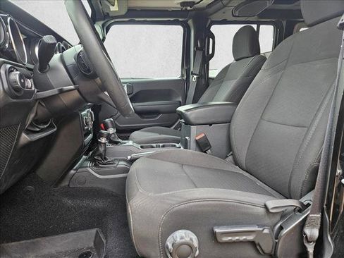 Used 2023 Jeep Wrangler Unlimited Sport image 16