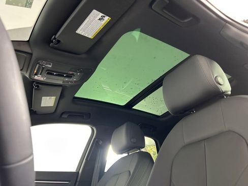 Used 2025 Audi Q3 2.0T Premium Plus w/ Premium Plus Package image 28