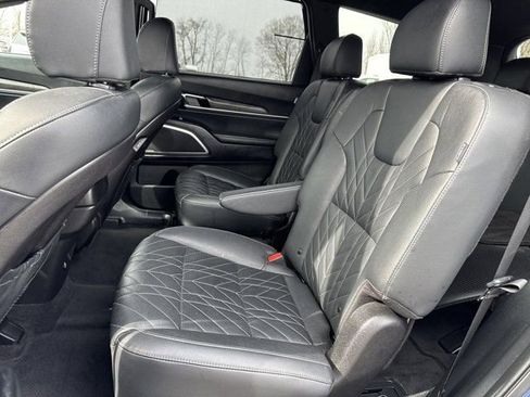 Used 2023 Kia Telluride EX X-Line image 10