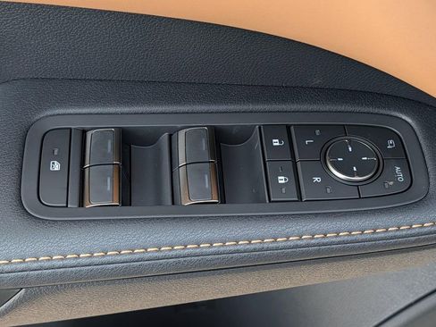 New 2026 Lexus RX 450h AWD image 16