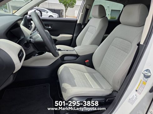 Used 2025 Honda HR-V LX image 9