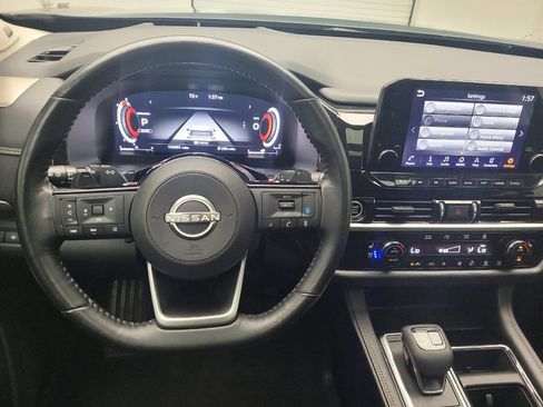Used 2022 Nissan Pathfinder Platinum w/ Cargo Package AWD/4WD image 22