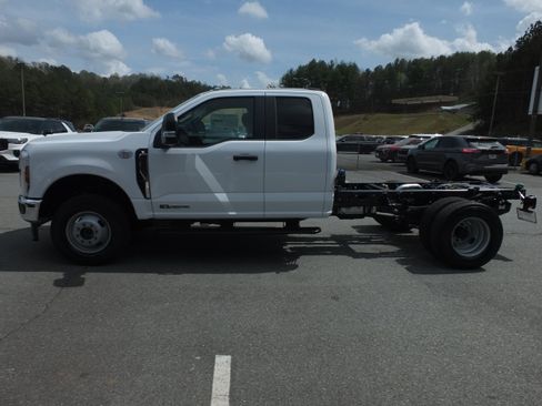 New 2026 Ford F350 XL w/ XL Chrome Package AWD/4WD image 5
