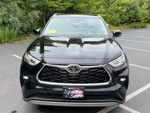 Used 2026 Toyota Highlander Platinum AWD/4WD image 8