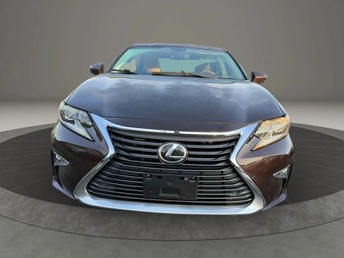 Used 2016 Lexus ES 350 w/ Premium Package w/Wood Trim FWD image 2