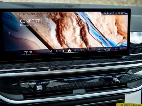 New 2027 BMW X6 xDrive40i w/ Executive Package AWD/4WD image 13