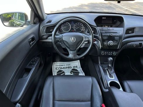 Used 2017 Acura ILX FWD image 30