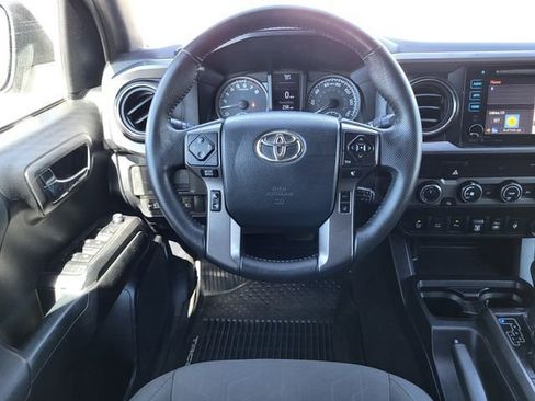 Used 2019 Toyota Tacoma TRD Off-Road image 22