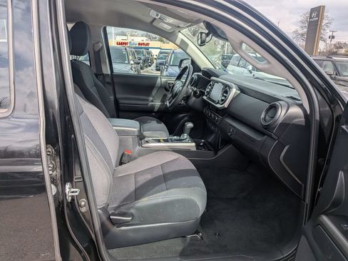 Used 2023 Toyota Tacoma 4x4 Double Cab w/ Trail Edition image 32