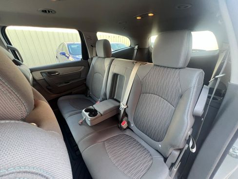 Used 2017 Chevrolet Traverse LT FWD image 24