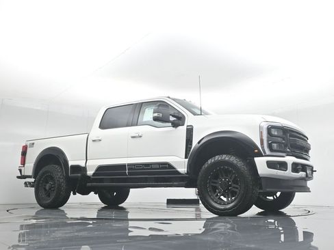 New 2026 Ford F250 Lariat w/ Black Appearance Package image 49