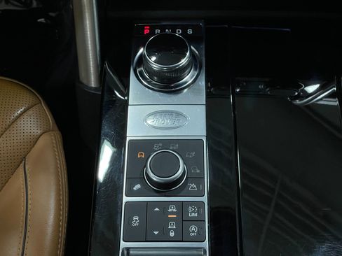 Used 2018 Land Rover Discovery HSE Luxury AWD/4WD image 29