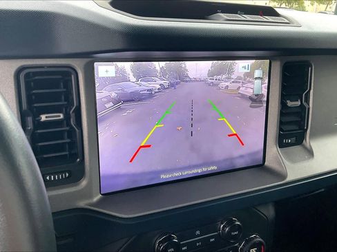 Used 2024 Ford Bronco Outer Banks image 22