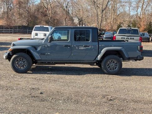 New 2026 Jeep Gladiator Sport image 6