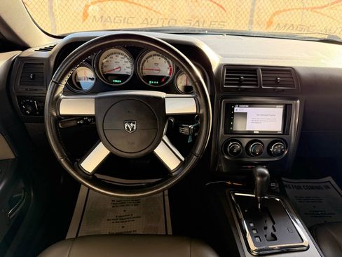 Used 2010 Dodge Challenger R/T image 28